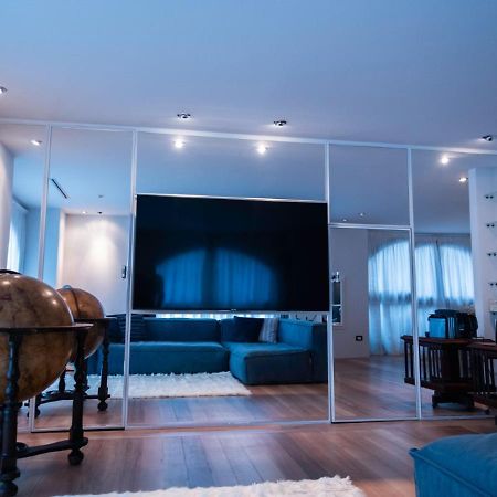 Luxury Apartment Милано Екстериор снимка