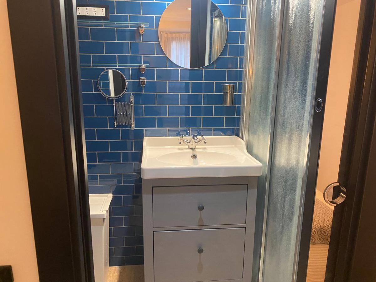 Luxury Apartment Милано Екстериор снимка