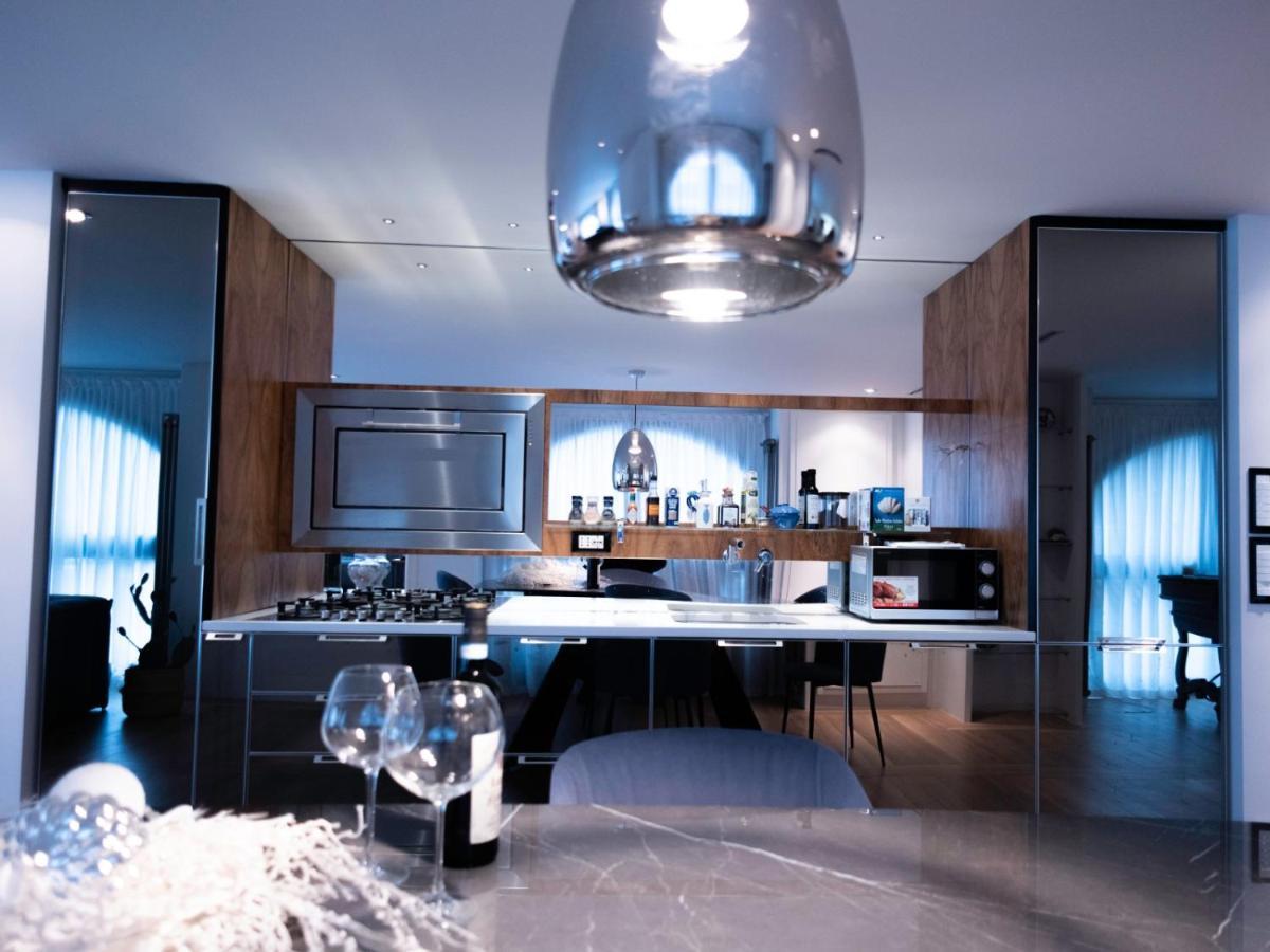 Luxury Apartment Милано Екстериор снимка