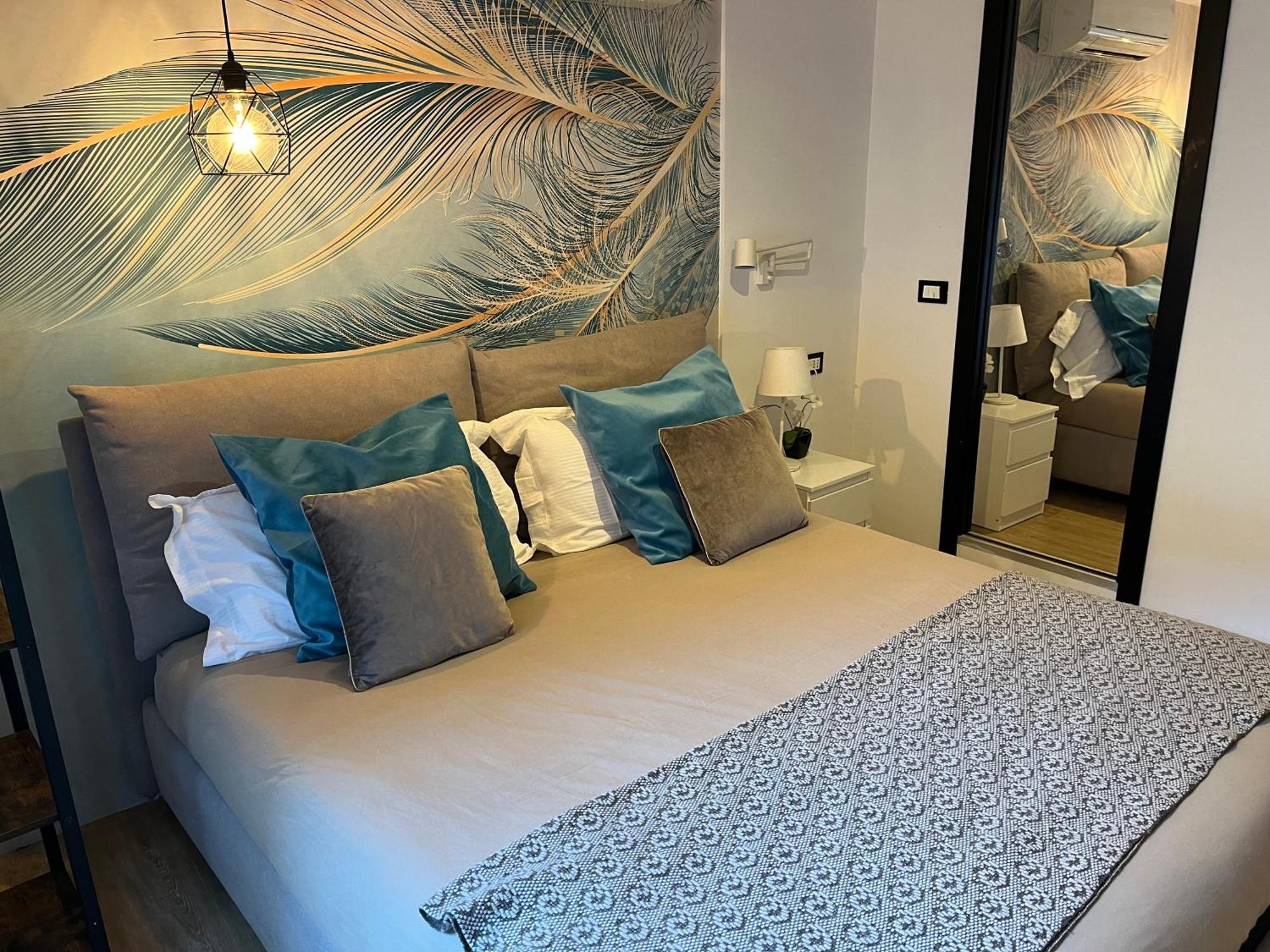 Luxury Apartment Милано Екстериор снимка